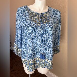 1X Ruby Red, Blue/White/Yellow Tunic